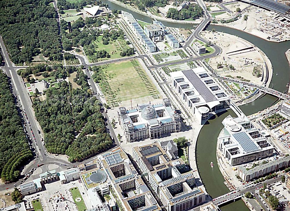 Aerial photograph Berlin - Tiergarten (Spreebogen) - Berlin Tiergarten / Mitte Regierungsviertel im Berliner Tiegarten am Spreebogen mit dem Reichstag, Paul-Löbe-Haus und Bundeskanzleramt, Marie-Elisabeth-Lüders-Haus Im Auftrag der Bundesbaugesellschaft mbH