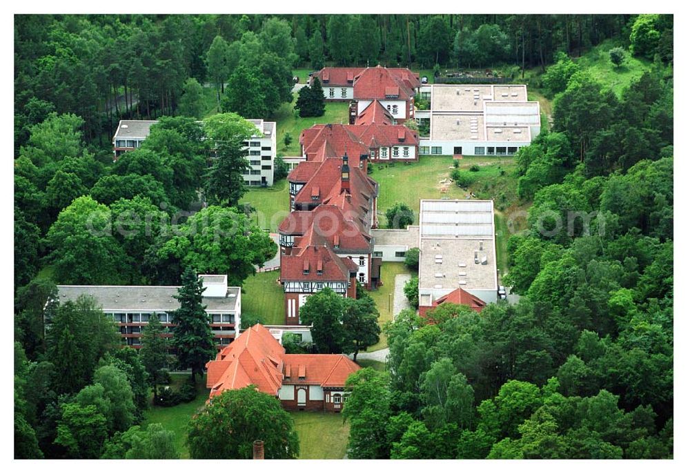 Belzig / BRB from the bird's eye view: Blick auf die Reha - Klinikum Hoher Fläming in Belzig Reha-Klinikum Hoher Fläming Belzig Hermann-Lielje-Straße 3 14806 Belzig Fon: 03 38 41 / 5 40 Fax: 03 38 41 / 5 47 99 Email: verw-hf@rehaklinik.de