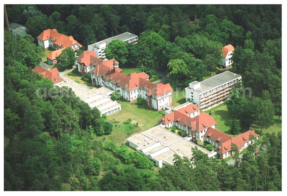 Belzig / BRB from above - Blick auf die Reha - Klinikum Hoher Fläming in Belzig Reha-Klinikum Hoher Fläming Belzig Hermann-Lielje-Straße 3 14806 Belzig Fon: 03 38 41 / 5 40 Fax: 03 38 41 / 5 47 99 Email: verw-hf@rehaklinik.de