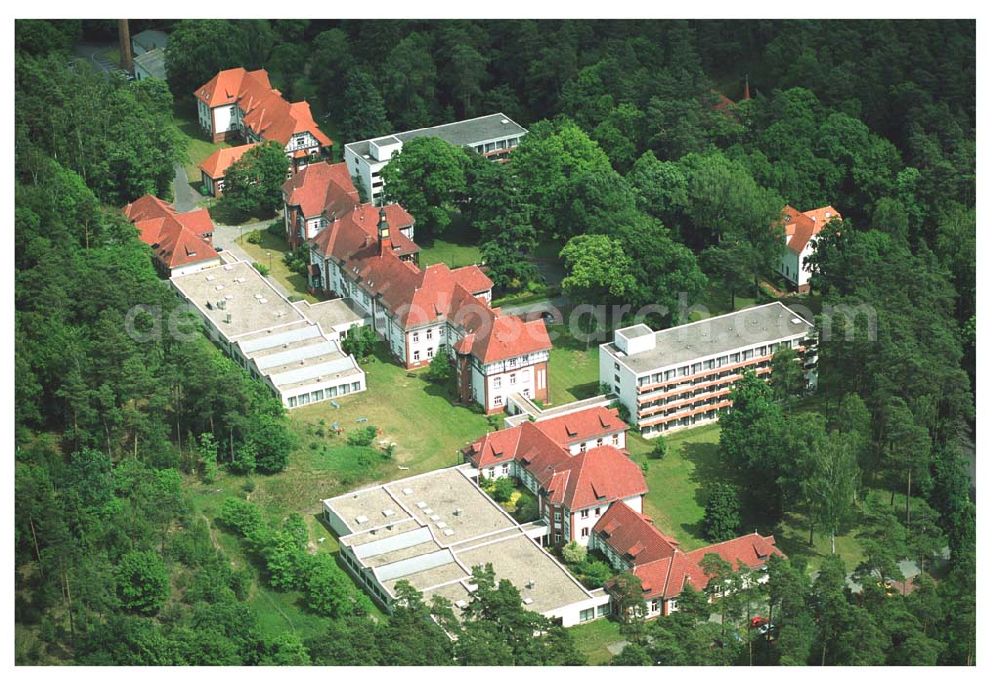 Belzig / BRB from the bird's eye view: Blick auf die Reha - Klinikum Hoher Fläming in Belzig Reha-Klinikum Hoher Fläming Belzig Hermann-Lielje-Straße 3 14806 Belzig Fon: 03 38 41 / 5 40 Fax: 03 38 41 / 5 47 99 Email: verw-hf@rehaklinik.de