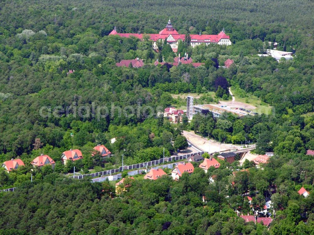 Beelitz from the bird's eye view: Blick auf den rekonstruierten Wasserturm auf dem Gelände der Rehaklinik in Beelitz Kliniken Beelitz GmbH Neurologische Rehabilitationsklinik Beelitz-Heilstätten Paracelsusring 6 a D- 14547 Beelitz-Heilstätten Telefon: (033204) 200,Telefax: (033204) 22001,Freecall: 0800 200 2291 Email: info@rehaklinik-beelitz.de Achim Walder: