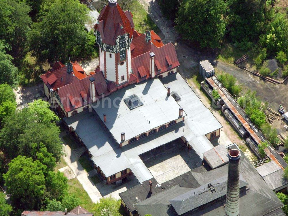 Beelitz from above - Blick auf den rekonstruierten Wasserturm auf dem Gelände der Rehaklinik in Beelitz Kliniken Beelitz GmbH Neurologische Rehabilitationsklinik Beelitz-Heilstätten Paracelsusring 6 a D- 14547 Beelitz-Heilstätten Telefon: (033204) 200,Telefax: (033204) 22001,Freecall: 0800 200 2291 Email: info@rehaklinik-beelitz.de Achim Walder: