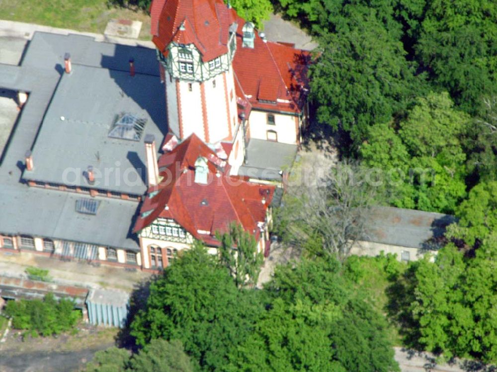 Beelitz from above - Blick auf den rekonstruierten Wasserturm auf dem Gelände der Rehaklinik in Beelitz Kliniken Beelitz GmbH Neurologische Rehabilitationsklinik Beelitz-Heilstätten Paracelsusring 6 a D- 14547 Beelitz-Heilstätten Telefon: (033204) 200,Telefax: (033204) 22001,Freecall: 0800 200 2291 Email: info@rehaklinik-beelitz.de Achim Walder: