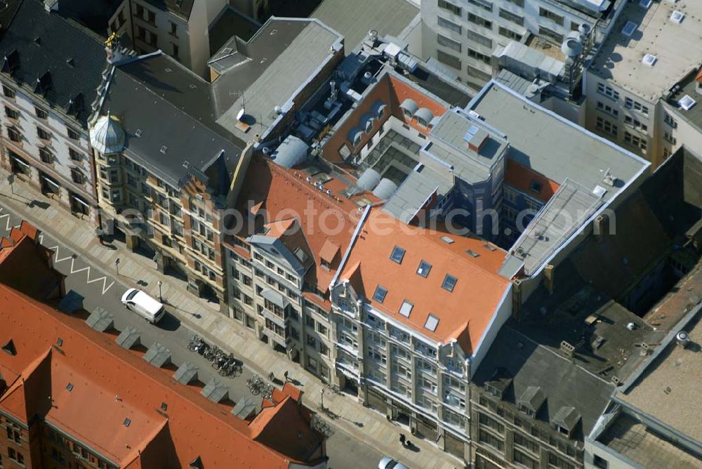 Leipzig from the bird's eye view: Blick auf restaurierte Wohn- und Geschäftshäuser an der Ritterstrasse im Stadtzentrum von Leipzig.