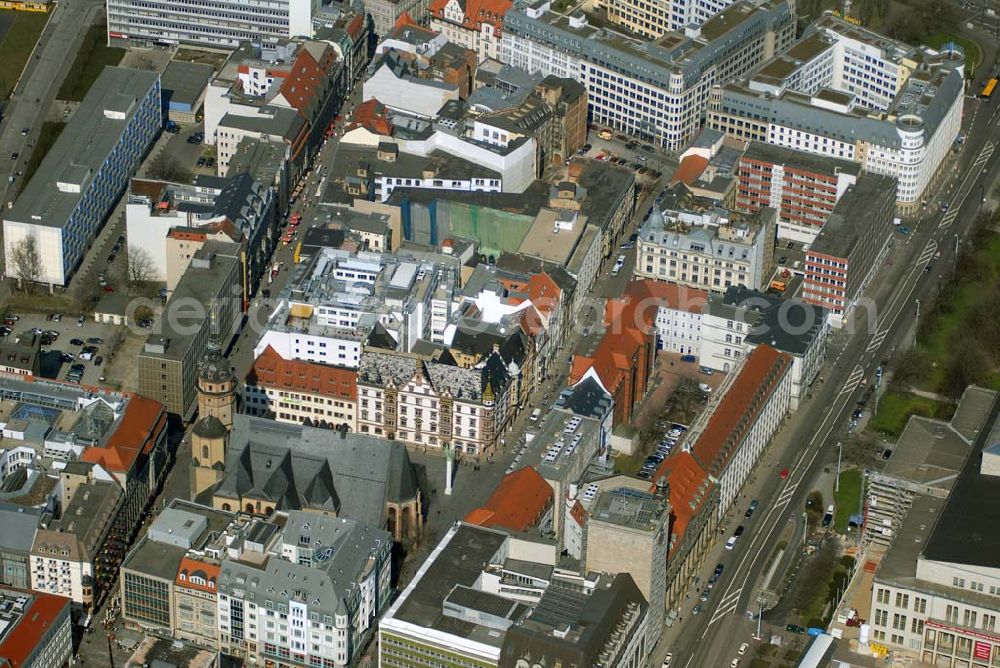 Leipzig from above - Blick auf restaurierte Wohn- und Geschäftshäuser an der Ritterstrasse im Stadtzentrum von Leipzig.