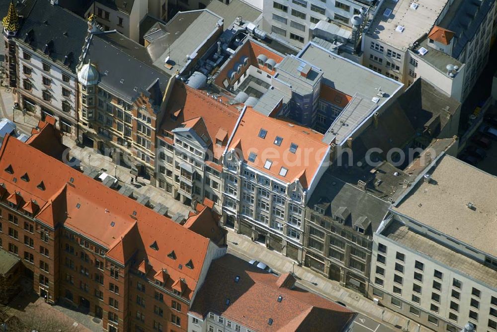 Aerial image Leipzig - Blick auf restaurierte Wohn- und Geschäftshäuser an der Ritterstrasse im Stadtzentrum von Leipzig.