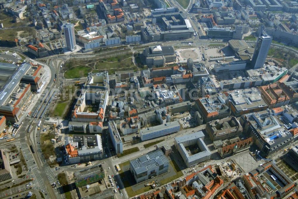 Leipzig from above - Blick auf restaurierte Wohn- und Geschäftshäuser an der Ritterstrasse im Stadtzentrum von Leipzig.