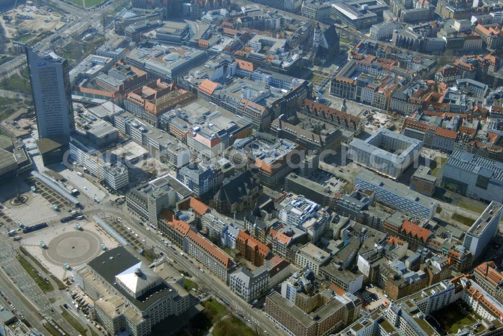 Aerial image Leipzig - Blick auf restaurierte Wohn- und Geschäftshäuser an der Ritterstrasse im Stadtzentrum von Leipzig.