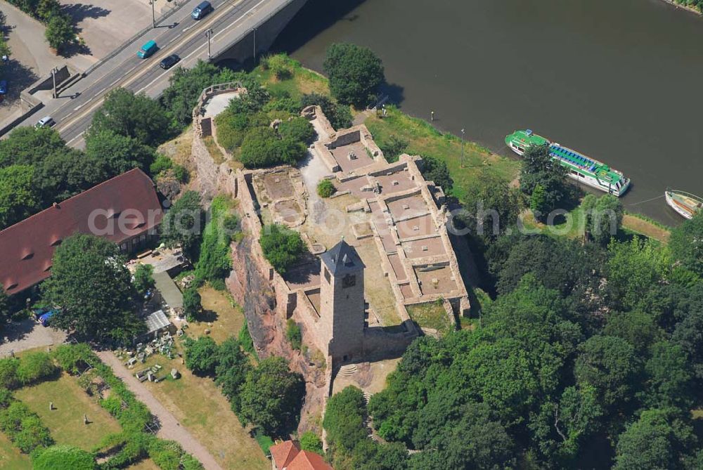 Halle/Saale from above - Blick auf die Burg Giebichenstein in Halle: Oberburg (Ruine): Burg Giebichenstein, Seebener Strasse 1, 06114 Halle/Saale, Infotelefon: 0345-5233857 - Unterburg (Kunsthochschule): Burg Giebichenstein, Hochschule für Kunst und Design Halle, Postfach 200252, D-06003 Halle (Saale), Homepage: