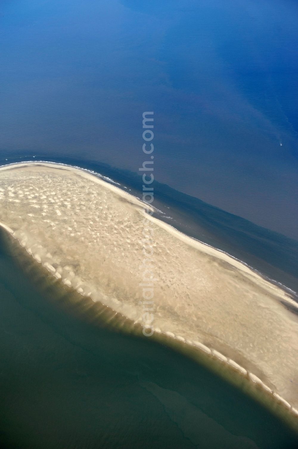 Aerial image Scharhörn - View of the sandbar of the island Scharhörn in Hamburg Wadden Sea National Park in the state of Hamburg. The island is uninhabited and is located in a conservation sandbar, which is called Scharhörnplate