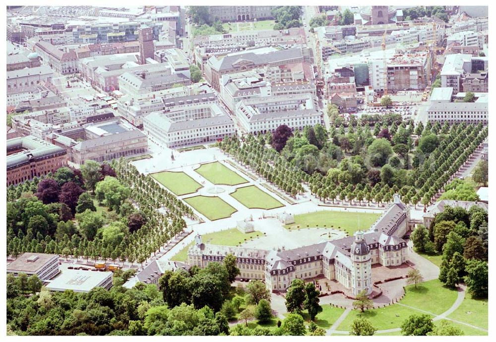 Aerial image Karlsruhe - 27.05.04 Blick auf das Schloß Karlsruhe mit der Altstadt. Umbau des Karstadt-Kaufhauses am Karlsruher Schloß