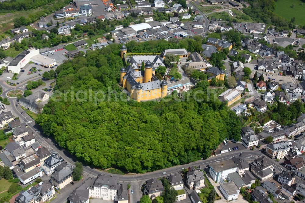 Montabaur from above - A view of the castle Montabur with adjoining hotel and the location of the Academy of German Cooperatives in Montabaur in the state of Rhineland-Palatinate