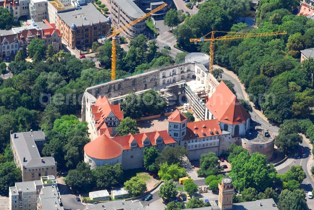 Halle/Saale from the bird's eye view: Blick auf Schloss Moritzburg am Schlossberg in Halle, das zur Zeit restauriert wird (Kontakt Stiftung Moritzburg: Friedemann-Bach-Platz 5, D-06108 Halle (Saale), Telefon: 0345-21259-0, Telefax: 0345-2029990, poststelle@moritzburg.lsa-net.de)