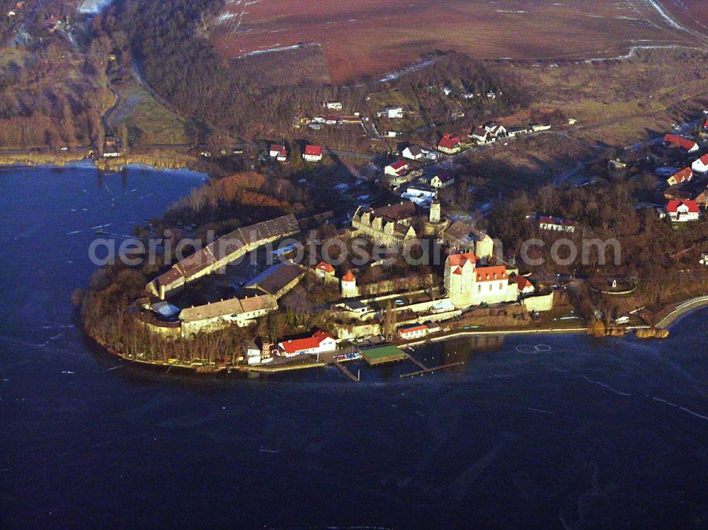 Seeburg / Sachsen-Anhalt from above - 16.01.2006: Auf einer Halbinsel an der Ostseite des Süßen Sees erhebt sich Schloß Seeburg. Die Halbinsel am Süßen See ist nicht nur mit dem Schloß sondern auch durch den ehemaligen Gutshof bebaut. Geschäftsführer:Dipl.-Wi.-Ing. Claus Dieter Meinzer; Dipl.-Ing. Manfred Müller-Jehle; Anschrift:Thaddenstraße 14a; D - 69469 Weinheim;Telefon: (06201) 6 81 81; Telefax: (06201) 1 59 01; E-Mail: csg@schloss-seeburg.de