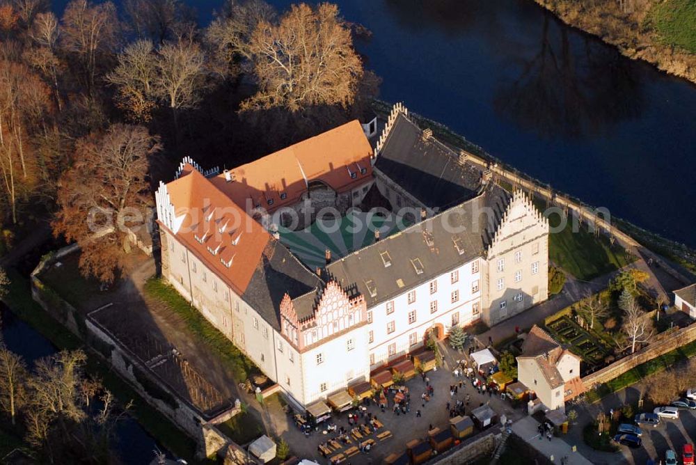 Trebsen from the bird's eye view: , Blick auf das Schloss in Trebsen, Förderverein für Handwerk und Denkmalpflege e.V. Schloss Trebsen, Thomas-Müntzer-Gasse 2, 04687 Trebsen, Geschäftsführer: Dipl.-Ing. Uwe Bielefeld, Tel.: 034383-92300, Fax:034383-92350 E-mail: u.bielefeld@schloss-trebsen.de,