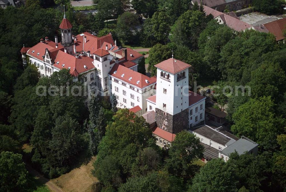 Aerial image Waldenburg - Blick auf das Schloss Waldenburg in Waldenburg. Das Schloss entstand in den Jahren 1165 bis 1172. Kontakt:Tourismusamt Waldenburg Tel.: 037608 - 21 000, tourismus-kultur@waldenburg.de,