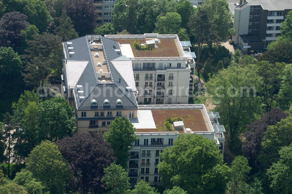 Aerial photograph Frankfurt am Main - Blick auf die SchlossResidence Mühlberg im Frankfurter Stadtteil Sachsenhausen. Die Seniorenresidenz wird von Mitarbeitern der Markus Diakonie betreut und ist ein Projekt der cds Wohnbau GmbH. View of the Residence Palace Mühlberg in Sachsenhausen district of Frankfurt. The senior residence is maintained by employees of the Diakonia and Markus is a project of cds Wohnbau GmbH.