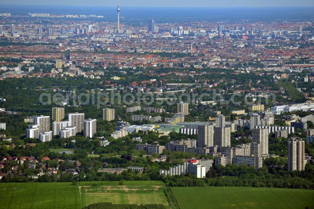 Berlin from the bird's eye view: The view is from the southern outskirts of the city Gropius, with the shopping center Gropiuspassagen towards the city center of Berlin with the central attraction of the Berlin TV tower