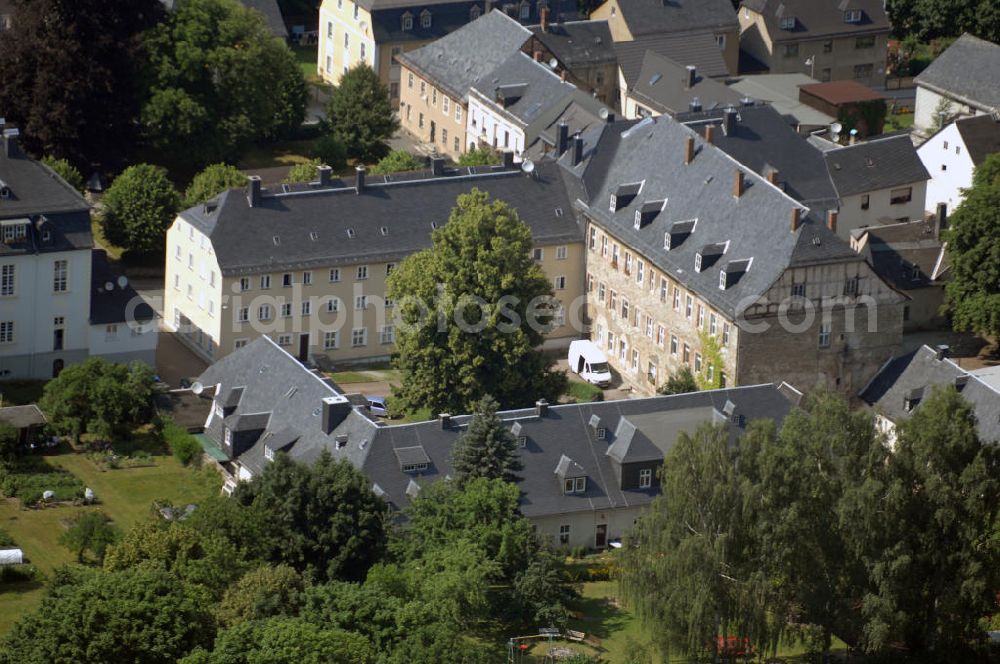 Ebersdorf from the bird's eye view: Blick auf das Senioren-Zentrum Emmaus der Saale-Neckar-Diakonie in Ebersdorf. Kontakt: Lobensteiner Straße 17, 07929 Saalburg-Ebersdorf, Tel. +49 (0)3 66 51 69 104