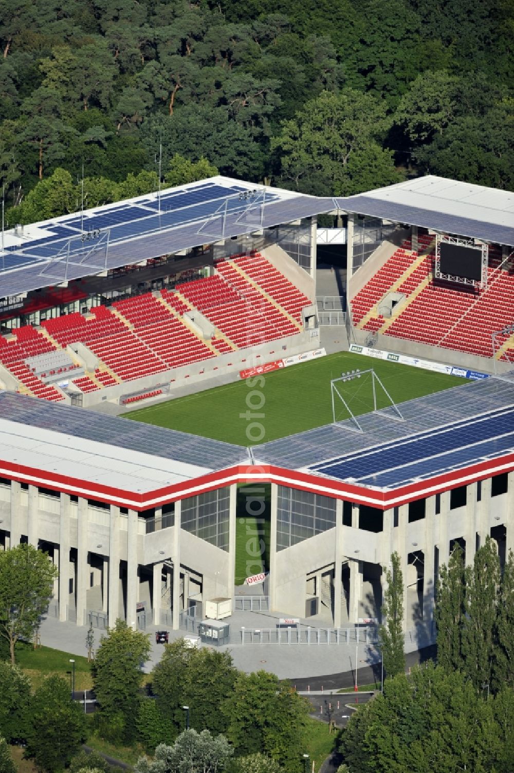 Offenbach from above - View of the Sparda-Bank-Hessen stadium in Offenbach. The soccer stadium, in which the soccer club Kickers Offenbach plays its home games, was rebuilt after the demolition of the stadium Bieberer Berg at the same location with a higher capacity of 20,500 seats. Under the leadership of the newly formed stadium company Bieberer Berg (SBB), the stadium was built in February 2011 and celebrated its opening in July 2012