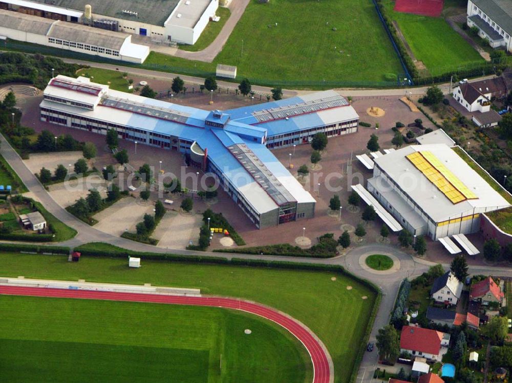 Aerial image Jessen - 27.08.2005 Jessen; Stadion Jahn-Sportanlage, Am Sportplatz 2, 06917 Jessen (Elster), Tennisanlage mit 4 Spielplätzen, Fußballplatz, Leichtathletikanlagen