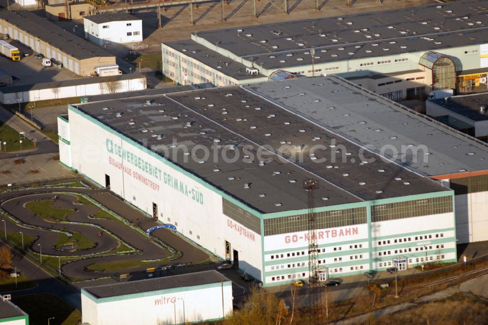 Aerial photograph Grimma - Blick auf eine Sportstätte im Gewerbegebiet Grimma Süd mit Eislaufhalle, Bowlingtreff und Go-Kart Bahn. Kontakt: Stadt Grimma Stadtentwicklungsamt Jochen Lischke, Markt 16,17 04668 Grimma, Tel. +49(0)3437 9858 410, Fax +49(0)3437 9858 226, Email: lischke-stadtverwaltung@grimma.de; Geschäftsstelle ESV Grimma e.V., Südstraße 80 (Gebäude 86.4) 04668 Grimma, Tel. +49(0)3437 97379 7, Fax +49(0)3437 97379 5, Email: info@eissporthalle-grimma.de; Bowlingtreff Kugellager, Südstraße 80 04668, Tel. +49(0)3437972727; Lap´s Kartrennbahn, Südstraße 80 (Gebäude 86.2) 04668 Grimma, Tel. +49(0)3437972297, Fax +49(0)3437 972297, Email: laps@kartrennbahn.de