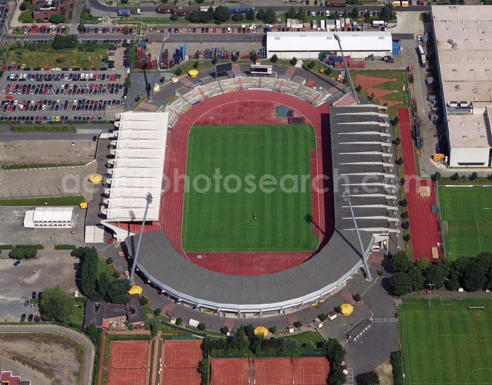 Braunschweig from the bird's eye view: 16.08.2002 Braunschweig Blick auf das Stadion Braunschweig