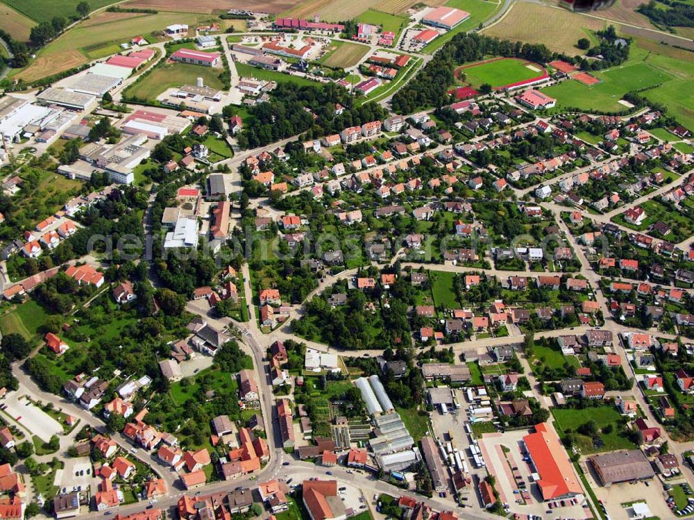 Leutershausen from above - 27.08.2005 Leutershausen; Leutershausen ist eine Stadt an der Altmühl im Landkreis Ansbach, Regierungsbezirk Mittelfranken im Bundesland Bayern.