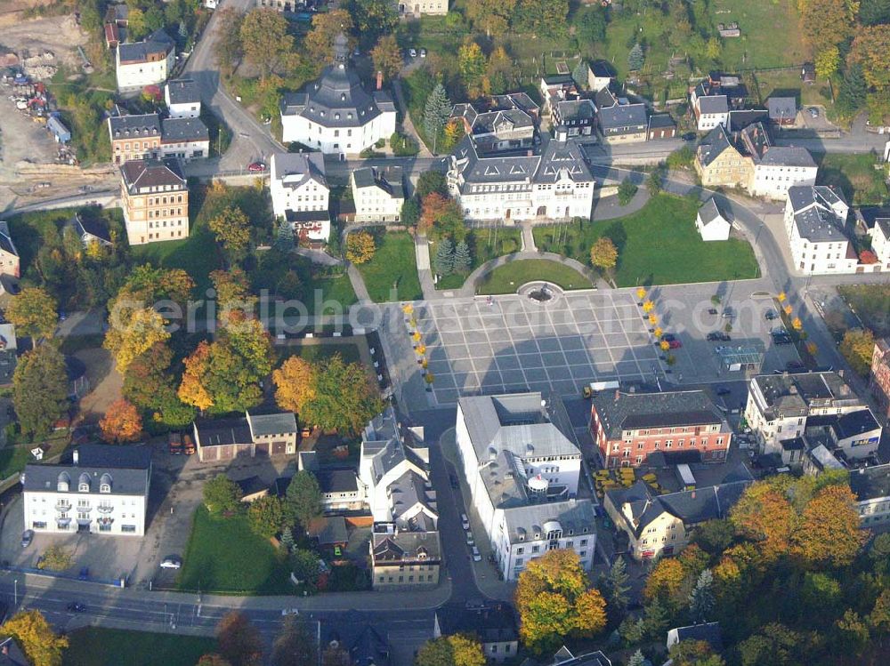 Aerial photograph Klingenthal ( Sachsen ) - Blick auf das Stadtzentrum von Klingenthal mit der Rundkirche Zum Friedefürst und dem Rathaus Stadtverwaltung; Tel: 03 74 67 / 61 - 0; Mail: stadt@klingenthal.de