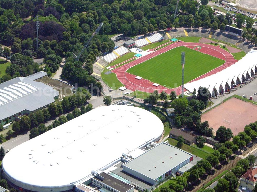 Aerial photograph Erfurt / Thüringen - Blick auf das Steigerwaldstadion. Arnstädter Straße 55 99096 Erfurt Betriebsstellenleiter Herr Debuch, Tel.: 03 61/655 46 20 oder 03 61/655 46 21