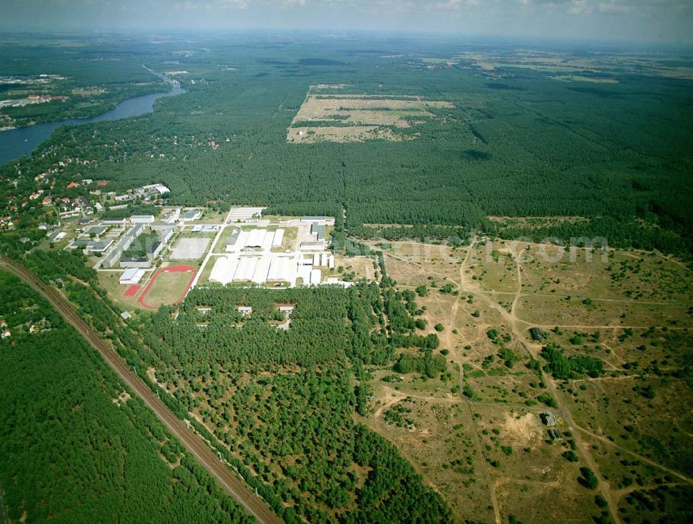 Aerial photograph Lehnitz - Blick auf den ehemaligen Truppenübungsplatz Lehnitz bei Oranienburg. das Gelände wurde unlängst von der Bundeswehr an die Bundesanstalt für Immobilienaufgaben übertragen und soll nun einer neuen Verwendung und Renaturisierungsmaßnahmen zugeführt werden.