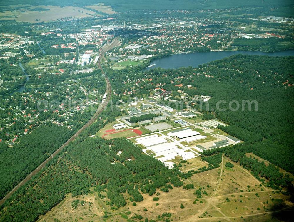 Lehnitz from the bird's eye view: Blick auf den ehemaligen Truppenübungsplatz Lehnitz bei Oranienburg. das Gelände wurde unlängst von der Bundeswehr an die Bundesanstalt für Immobilienaufgaben übertragen und soll nun einer neuen Verwendung und Renaturisierungsmaßnahmen zugeführt werden.