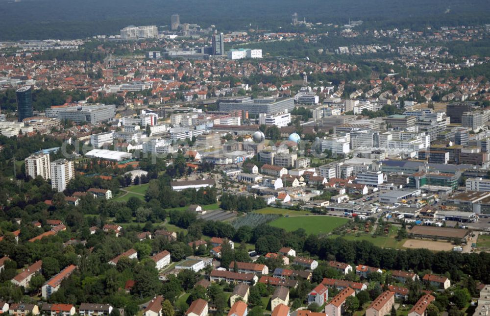 Aerial photograph Stuttgart - Blick auf den Synergiepark Stuttgart. Es ist mit 137 ha das größte Gewerbegebiet der Stadt. 700 Unternehmen sind dort angesiedelt, u.a. zwei Max-Planck-Institute, Forschungszentrum der Deutschen Forschungsanstalt für Luft- und Raumfahrt (DLR) unbd zahlreiche weitere Forschungsinstitute. Kontakt: Wirtschafts- und Industrievereinigung Stuttgart e.V., Im Pavillon Industriestr.3, 70565 Stuttgart, Tel. +49 (0)711 78 19 29 14, Fax +49(0)711 7819 29 15, Email wiv_stuttgart@web.de