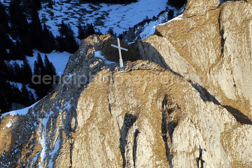 Aerial image Schwangau - Blick auf den Tegelberg in den Bayerischen Alpen.Schwangau ist das Dorf der Königsschlösser, Heilklimatischer Kurortim Landkreis Ostallgäu, Regierungsbezirk Schwaben, Bundesland Bayern, am südlichen Ende der Romantischen Straße.