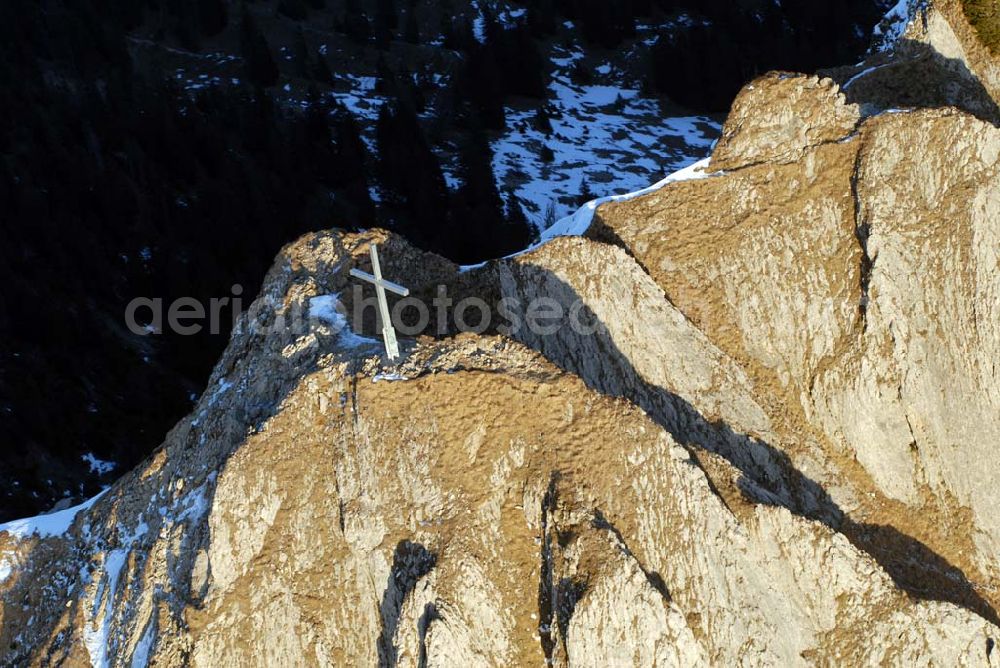 Aerial photograph Schwangau - Blick auf den Tegelberg in den Bayerischen Alpen.Schwangau ist das Dorf der Königsschlösser, Heilklimatischer Kurortim Landkreis Ostallgäu, Regierungsbezirk Schwaben, Bundesland Bayern, am südlichen Ende der Romantischen Straße.