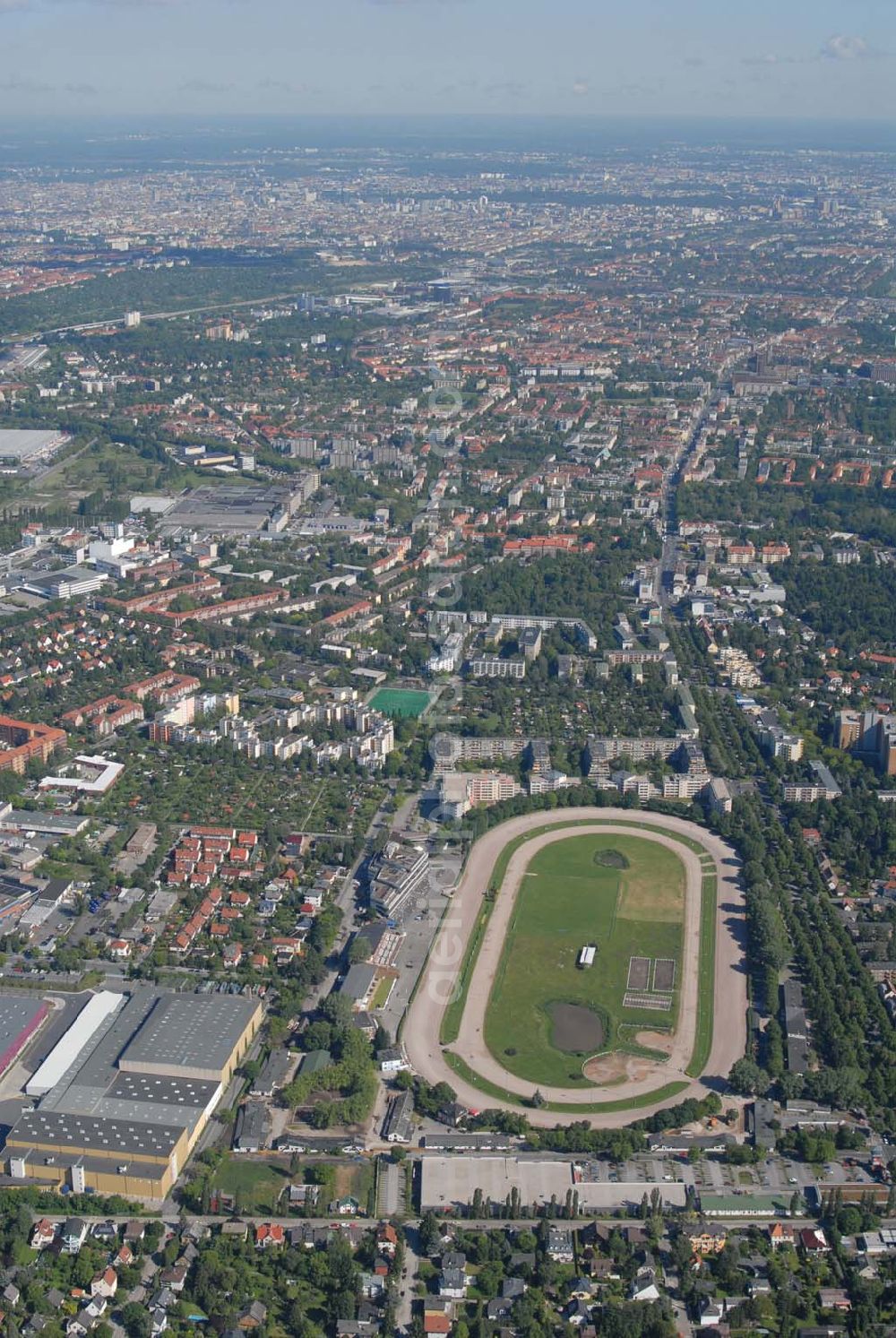 Aerial photograph Berlin - Blick auf die Trabrennbahn in Berlin-Mariendorf. (Berliner Trabrenn-Verein e.V., Mariendorfer Damm 222, 12107 Berlin, btv@berlintrab.de, Tel.: 030-7401212, Fax: 030-7401211)