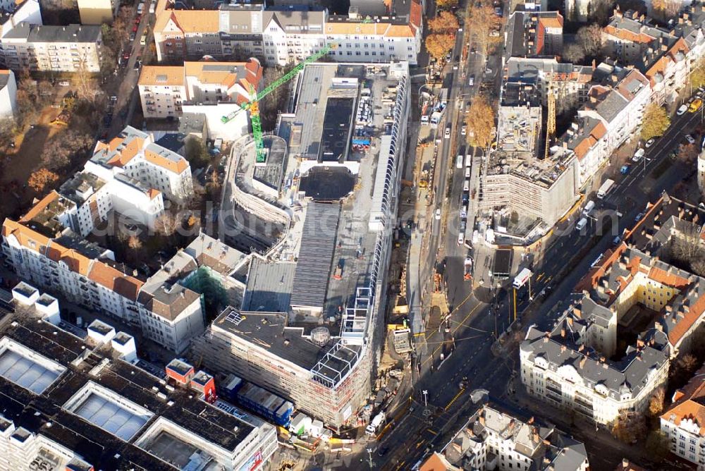 Berlin Steglitz from the bird's eye view: Blick auf die Umbau- und Erweiterungsbauarbeiten am FORUM STEGLITZ KG - Grundstücksgesellschaft Schloßstraße 1/2 mbH & Co. Schloßstraße 1, 12163 Berlin -