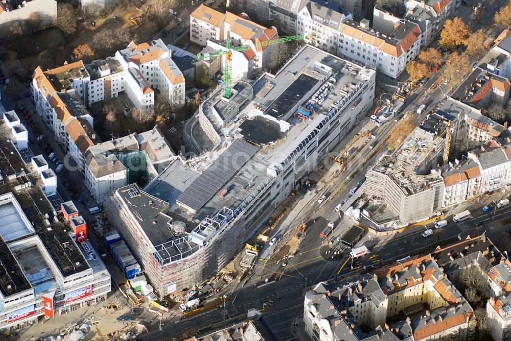 Aerial image Berlin Steglitz - Blick auf die Umbau- und Erweiterungsbauarbeiten am FORUM STEGLITZ KG - Grundstücksgesellschaft Schloßstraße 1/2 mbH & Co. Schloßstraße 1, 12163 Berlin -