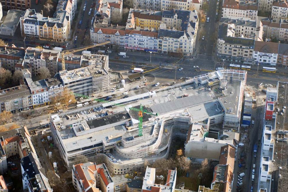 Berlin Steglitz from the bird's eye view: Blick auf die Umbau- und Erweiterungsbauarbeiten am FORUM STEGLITZ KG - Grundstücksgesellschaft Schloßstraße 1/2 mbH & Co. Schloßstraße 1, 12163 Berlin -