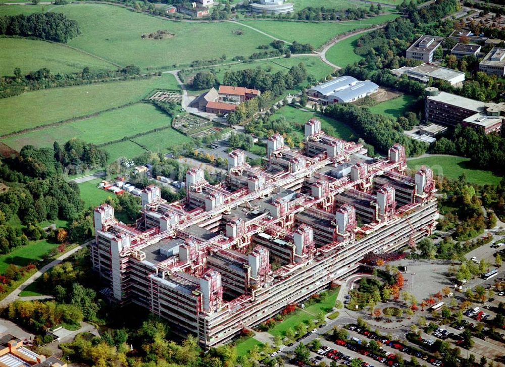 Aerial image Aachen - Das Universitätsklinikum erfasst in seiner Einzigartigkeit unter einem Dach alle Einrichtungen zur Versorgung der Patienten, die gesamte Medizinische Fakultät und die Zahnmedizin zusammen. Pauwelsstraße 30; 52074 Aachen; Tel.: +49 241 800 /80 84444; E-Mail: info@ukaachen.de