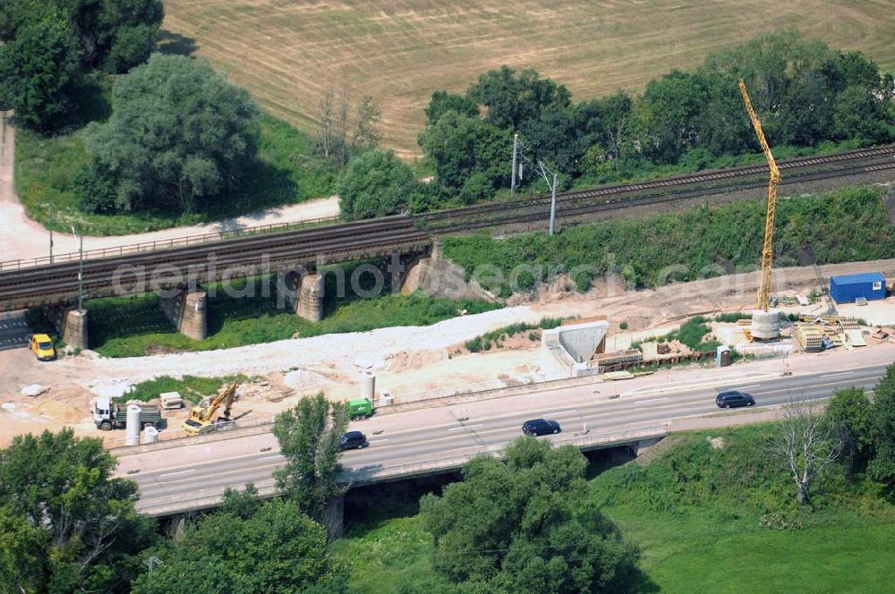 Dessau from the bird's eye view: Blick auf verschiedene Brückenbauwerke an der Baustelle zum Ausbau der B184 zwischen Dessau und Roßlau in Sachsen-Anhalt. Die B184 wird aufgrund des gestiegenen Verkehrsaufkommens 4-streifig über den Verlauf der Elbe hinweg ausgebaut.Bauherr ist der Landesbetrieb Bau Sachsen-Anhalt, die Projektleitung liegt bei SCHÜßLER-PLAN Berlin.