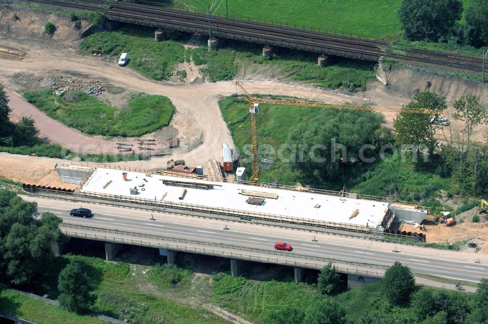 Aerial image Dessau - Blick auf verschiedene Brückenbauwerke an der Baustelle zum Ausbau der B184 zwischen Dessau und Roßlau in Sachsen-Anhalt. Die B184 wird aufgrund des gestiegenen Verkehrsaufkommens 4-streifig über den Verlauf der Elbe hinweg ausgebaut.Bauherr ist der Landesbetrieb Bau Sachsen-Anhalt, die Projektleitung liegt bei SCHÜßLER-PLAN Berlin.