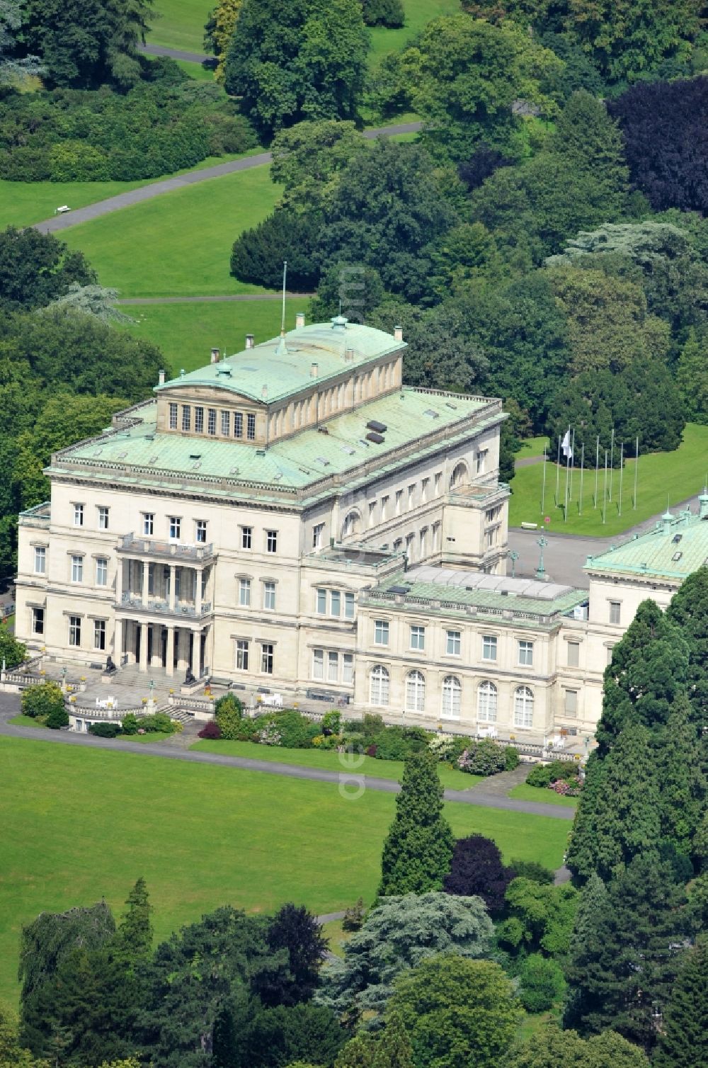 Aerial image Essen - View of the Villa Hugel in the district of Essen Bredeney. It was built in 1873 by Alfred Krupp and is the former residence of the family Krupp