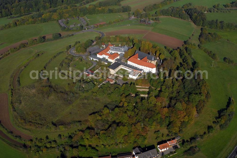 Aerial image Bad Brückenau - Blick auf den Volkersberg mit dem Haus Volkersberg - eine katholische Landvolkshochschule und Jugenbildungstätte, der Wallfahrtskirche und dem Franziskanerkloster. Kontakt: Haus Volkersberg, 97769 Bad Brückenau/Volkers; Tel: 09741-9132-00