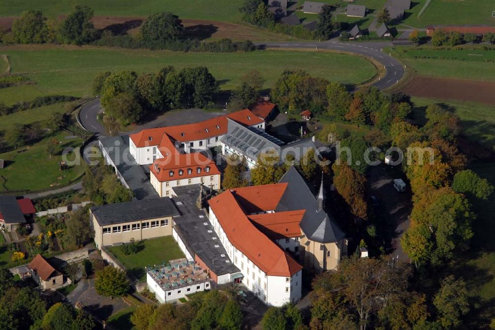 Bad Brückenau from above - Blick auf den Volkersberg mit dem Haus Volkersberg - eine katholische Landvolkshochschule und Jugenbildungstätte, der Wallfahrtskirche und dem Franziskanerkloster. Kontakt: Haus Volkersberg, 97769 Bad Brückenau/Volkers; Tel: 09741-9132-00