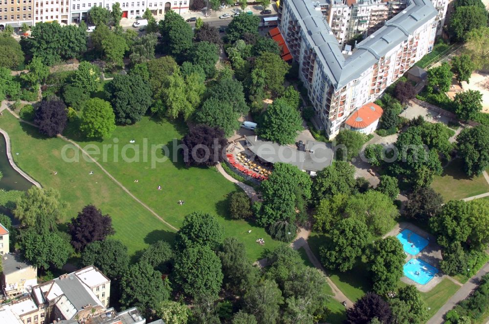 Aerial photograph Berlin - View of Volkspark am Weinberg in Berlin