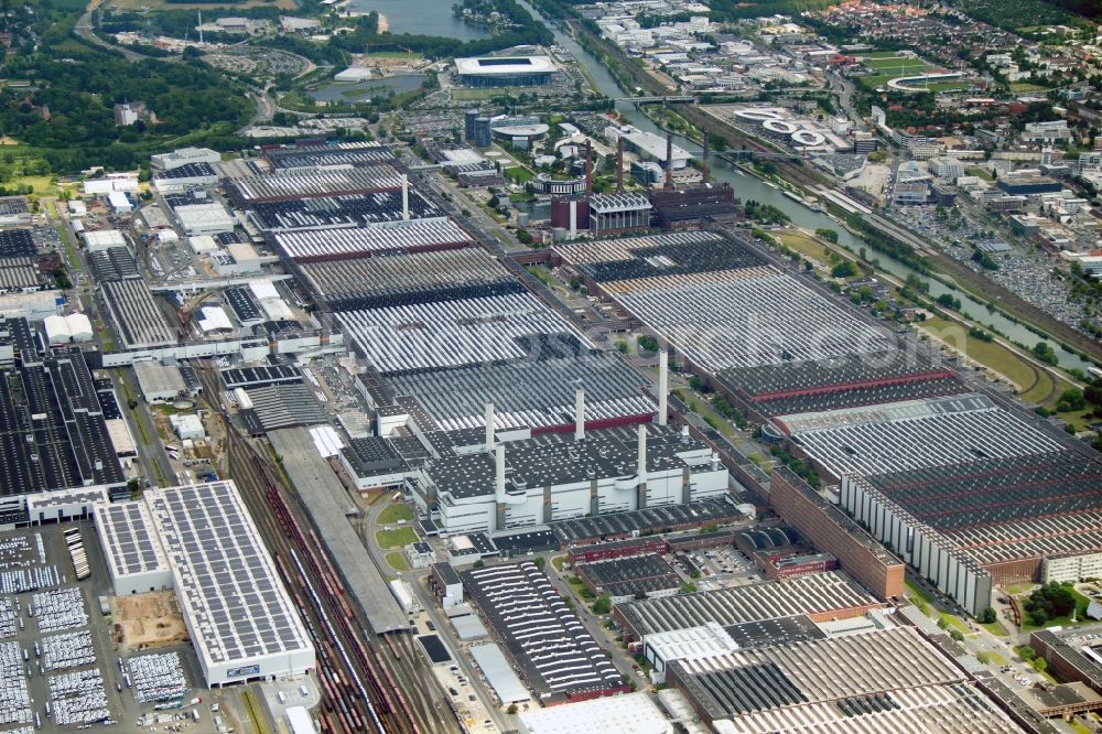 Aerial image Wolfsburg - View of the Volkswagen plant in Wolfsburg. The Volkswagen plant in Wolfsburg is, with its production facilities, the parent company of Volkswagen AG. It was built from the late 1930s, portions of the work are now protected as an industrial monument