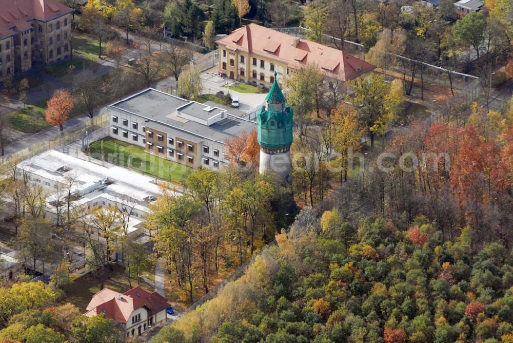 Leipzig from the bird's eye view: , Blick auf den Wasserturm in der Gorbitzer Strasse während Restaurierungsarbeiten.