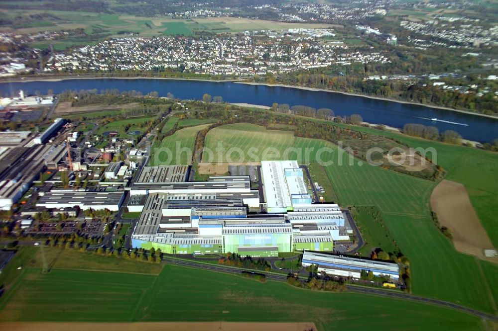 Aerial image Andernach (Rheinland-Pfalz) - Rund 2.400 Mitarbeiter produzieren jährlich etwa 1 Millionen Tonnen Weißblech – für die unterschiedlichsten Verwendungszwecke und Branchen. Weltweit vertrauen rund 400 Kunden in über 80 Ländern auf die Produkte aus Andernach in Rheinland-Pfalz. Rasselstein ist ein Tochterunternehmen der ThyssenKrupp Steel AG. Rasselstein GmbH Koblenzer Straße 141; 56626 Andernach ;Telefon: (0 26 31) 81-0 Telefax: (0 26 31)81-2903