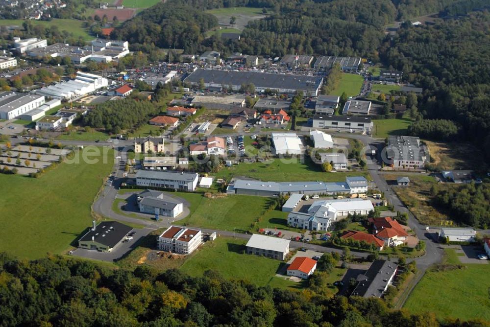 Aerial photograph Wetzlar - Wetzlar, ehemals Reichsstadt und Sitz des Reichskammergerichts, ist die Kreisstadt des Lahn-Dill-Kreises und zugleich ein wirtschaftliches und kulturelles Zentrum sowie der herausragende Industriestandort in Mittelhessen. Das Stadtgebiet liegt in Höhe der Dillmündung in die Lahn. B & R Entwicklungs- und Konstruktions GmbH Hörnsheimer Eck 1;Adresse der Stadtverwaltung: Ernst-Leitz-Straße 30; 35578 Wetzlar; Webpräsenz: